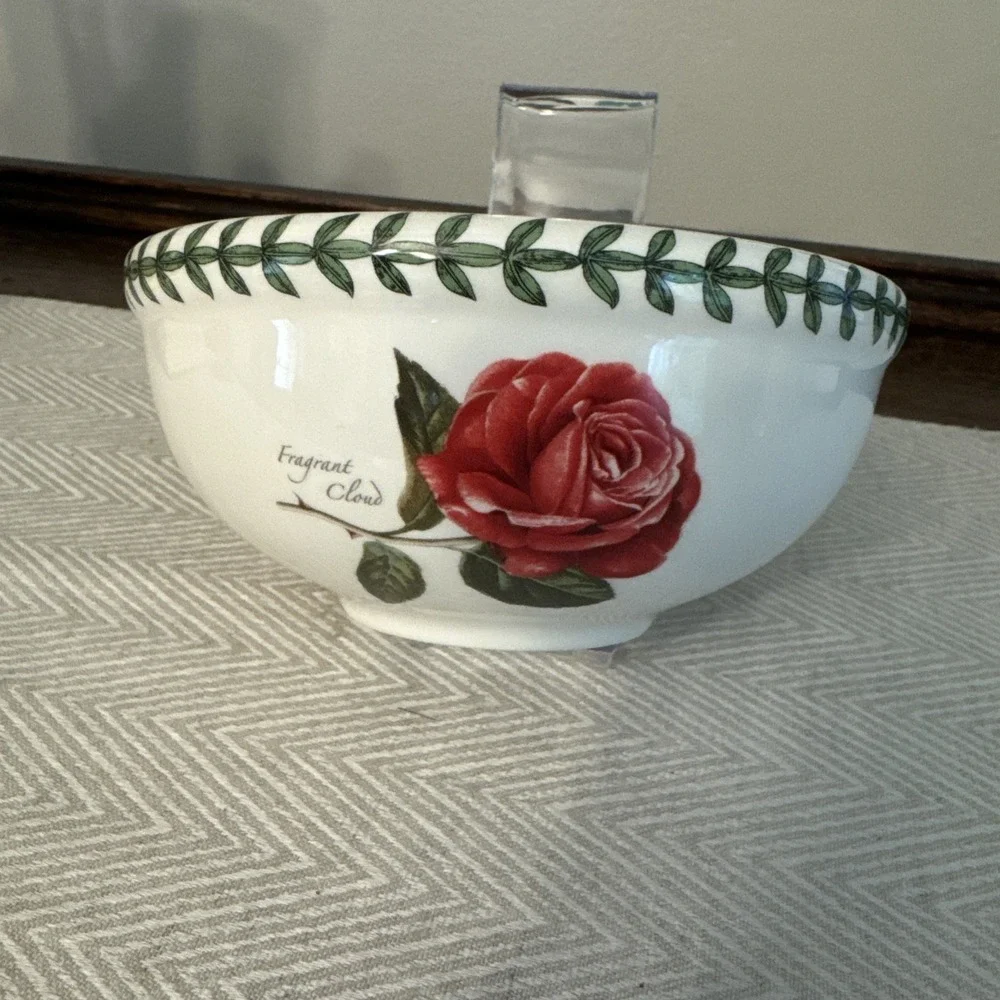 Portmerion Botanic Roses Fruit Bowl -Fragrant Cloud Kitchen Dishes